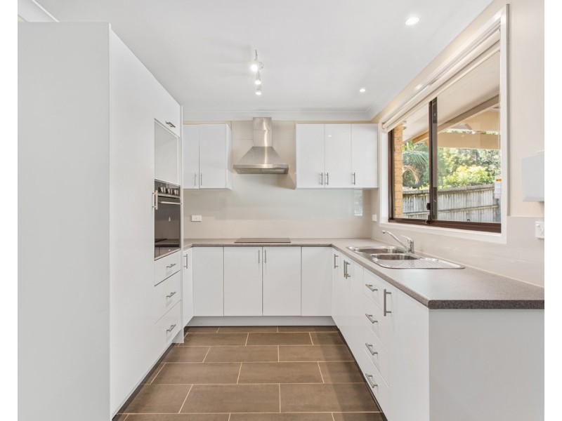 6 Ferntree Close, Wyoming NSW 2250