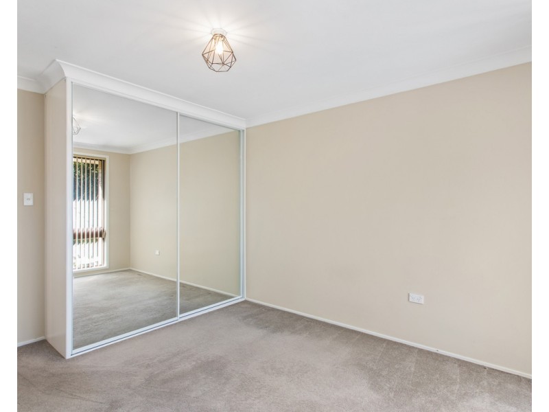 6 Ferntree Close, Wyoming NSW 2250