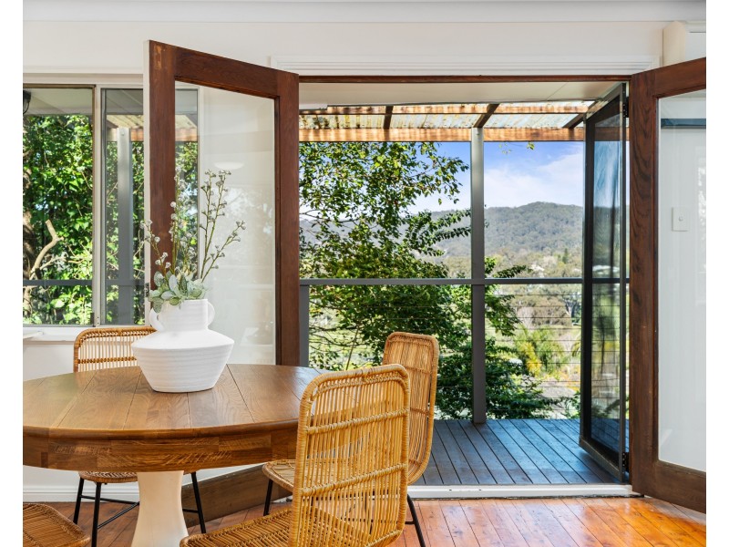 31 Adam Street, Narara NSW 2250