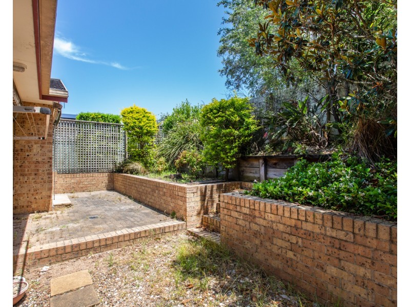 1/26 Robinia Parade, Springfield NSW 2250