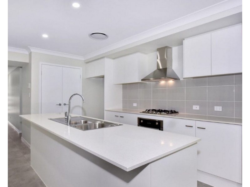 2/42 Reeves Street, Narara NSW 2250