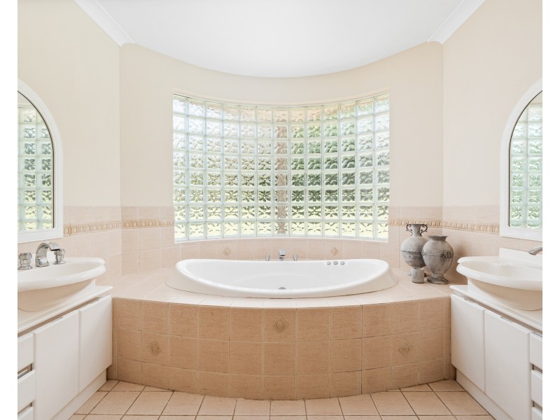 62 The Valley Way, Mardi NSW 2259