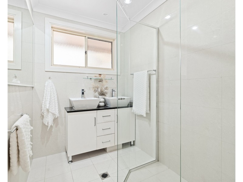 16 Arrawarra Street, Narara NSW 2250