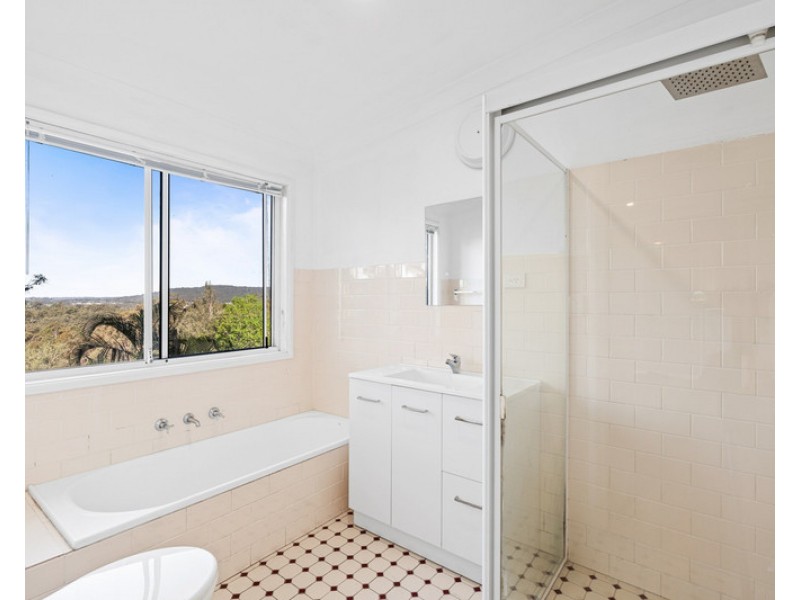 35 & 35a Alison Road, Springfield NSW 2250