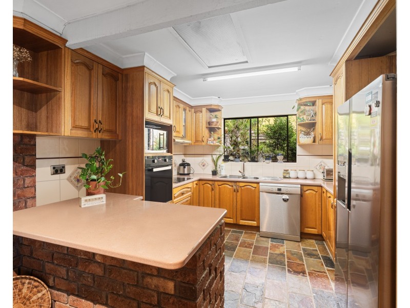 29 Elissa Crescent, Wyoming NSW 2250