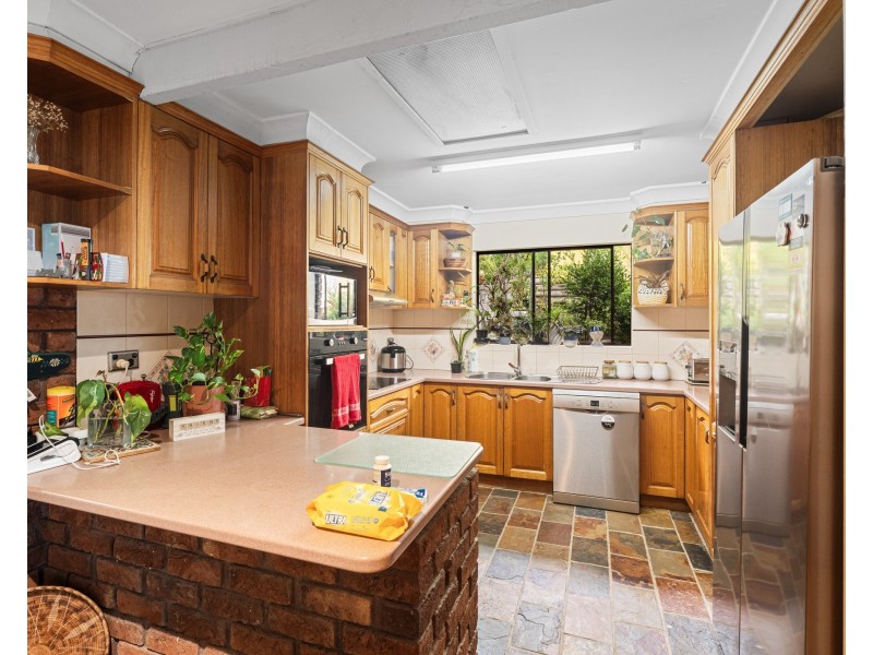 29 Elissa Crescent, Wyoming NSW 2250