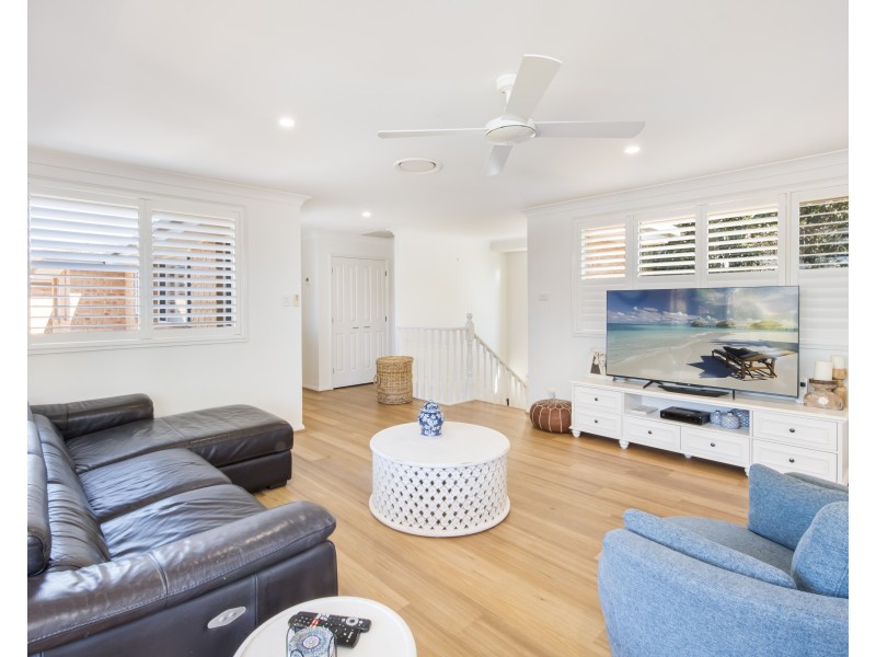 2/136 Stella Street, Toowoon Bay NSW 2261