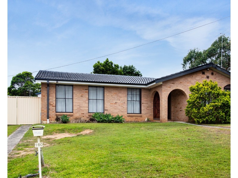 160 Cresthaven Avenue, Bateau Bay NSW 2261