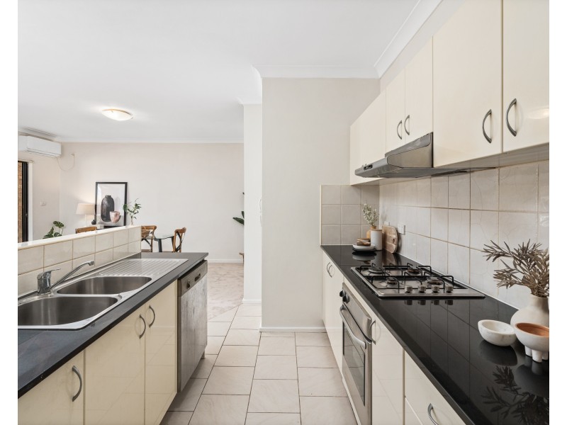 28/19-21 Central Coast Highway, West Gosford NSW 2250