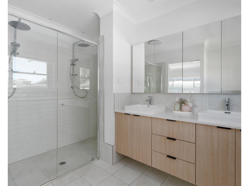 5 Sandalwood Close, Glenning Valley NSW 2261