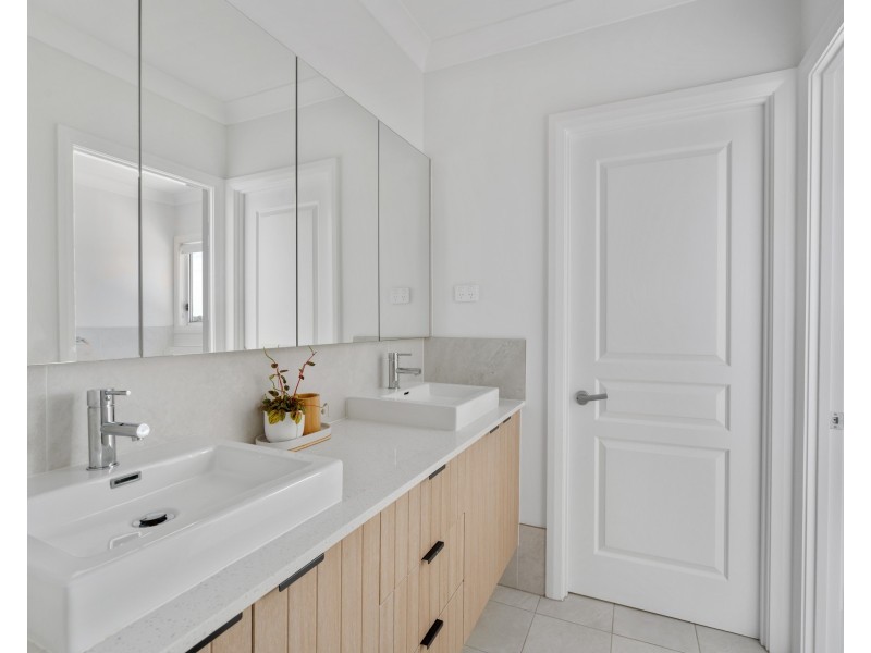 5 Sandalwood Close, Glenning Valley NSW 2261