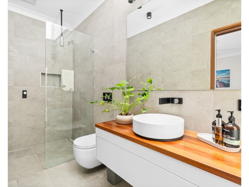 37 Currawong Road, Wamberal NSW 2260