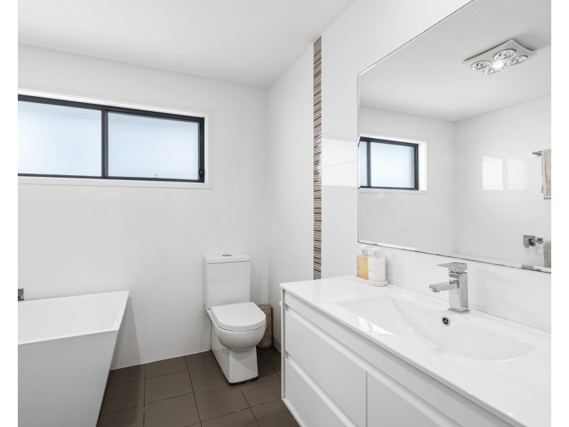 33 Coogee Avenue, The Entrance North NSW 2261