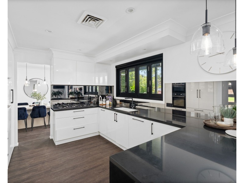 4 Langdene Close, Lisarow NSW 2250