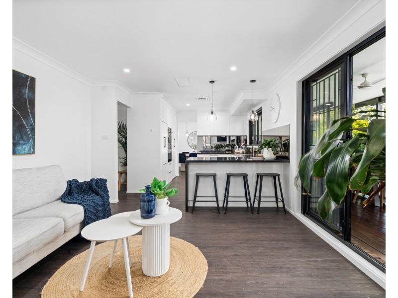 4 Langdene Close, Lisarow NSW 2250