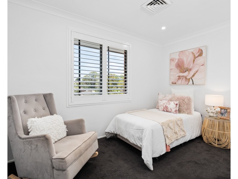 4 Langdene Close, Lisarow NSW 2250