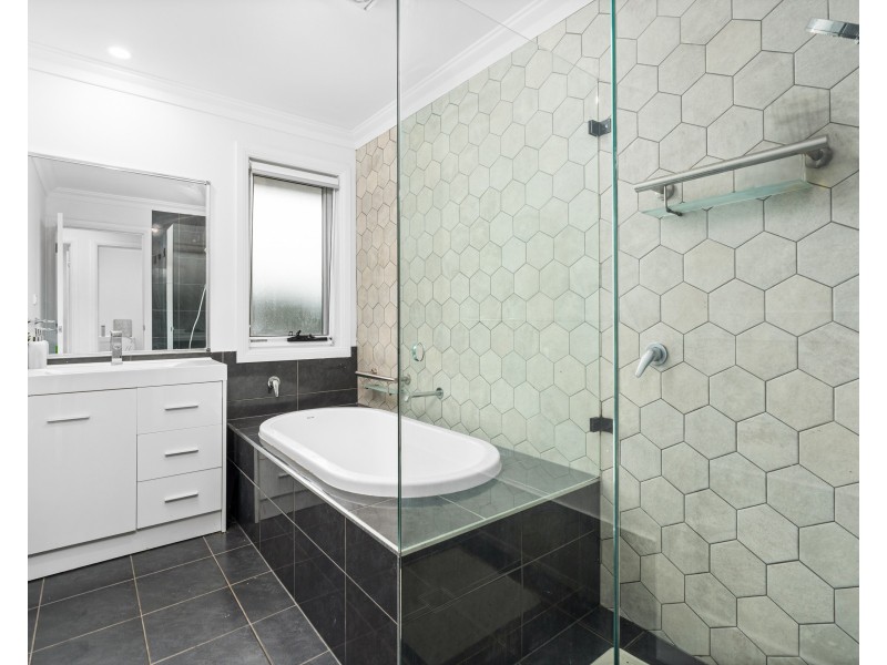 14 Kemp Close, Springfield NSW 2250