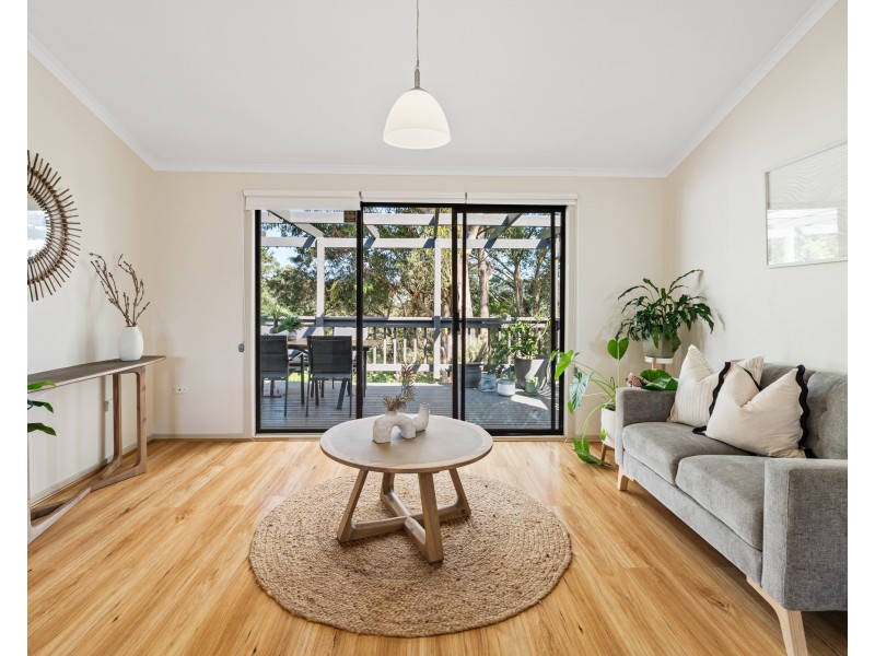 76 Berrys Head Road, Wyoming NSW 2250