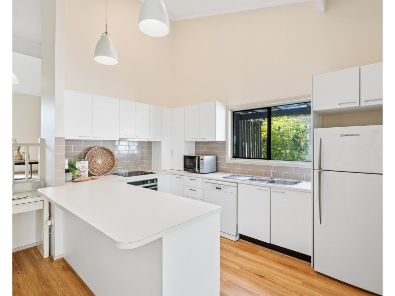 76 Berrys Head Road, Wyoming NSW 2250