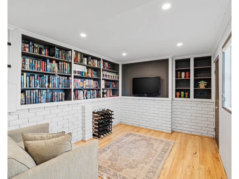 76 Berrys Head Road, Wyoming NSW 2250