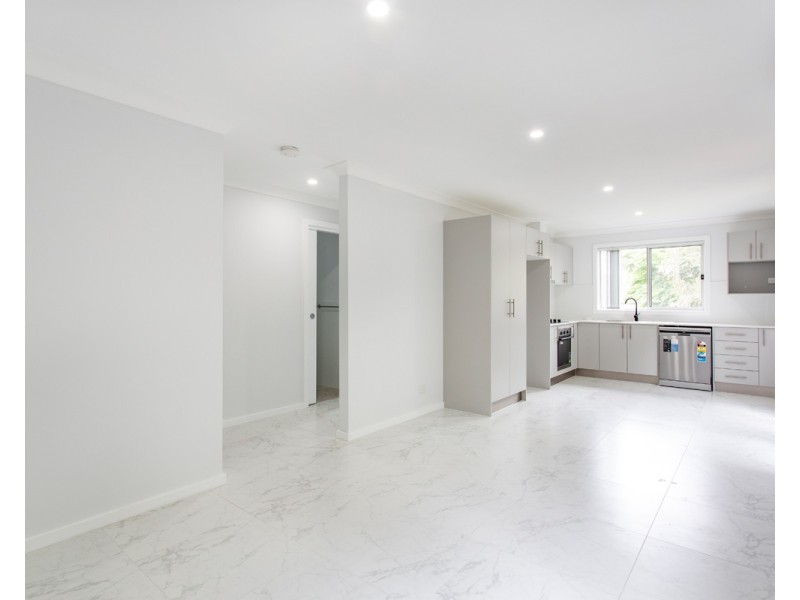 2a Ronald Avenue, Wyoming NSW 2250