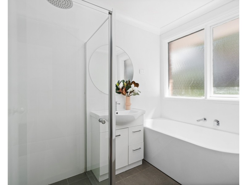 56 Deane Street, Narara NSW 2250