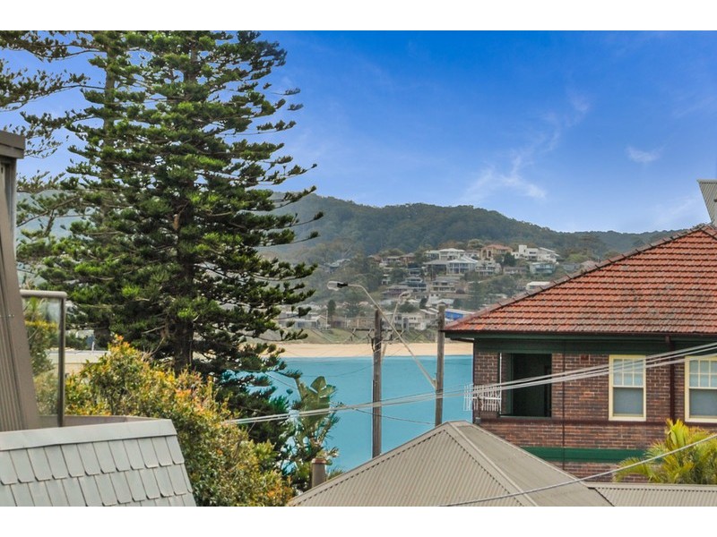 2/3 Maroomba Road, Terrigal NSW 2260