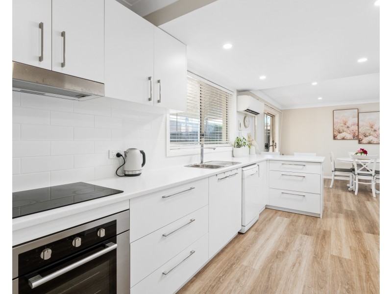 7/4 Parsons Road, Lisarow NSW 2250