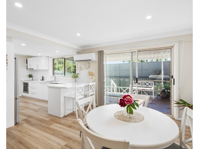 7/4 Parsons Road, Lisarow NSW 2250