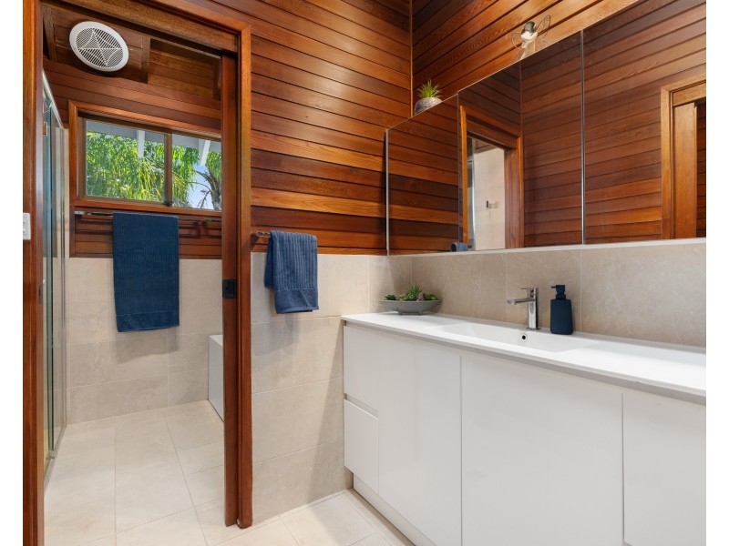 4 Lakala Avenue, Springfield NSW 2250