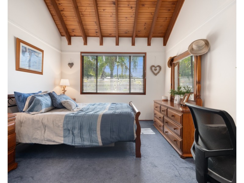 4 Lakala Avenue, Springfield NSW 2250