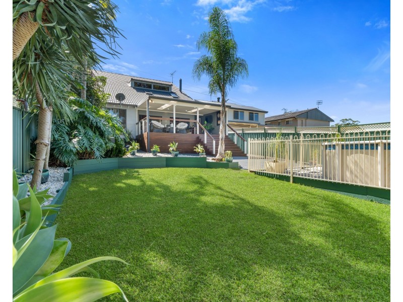 4 Lakala Avenue, Springfield NSW 2250
