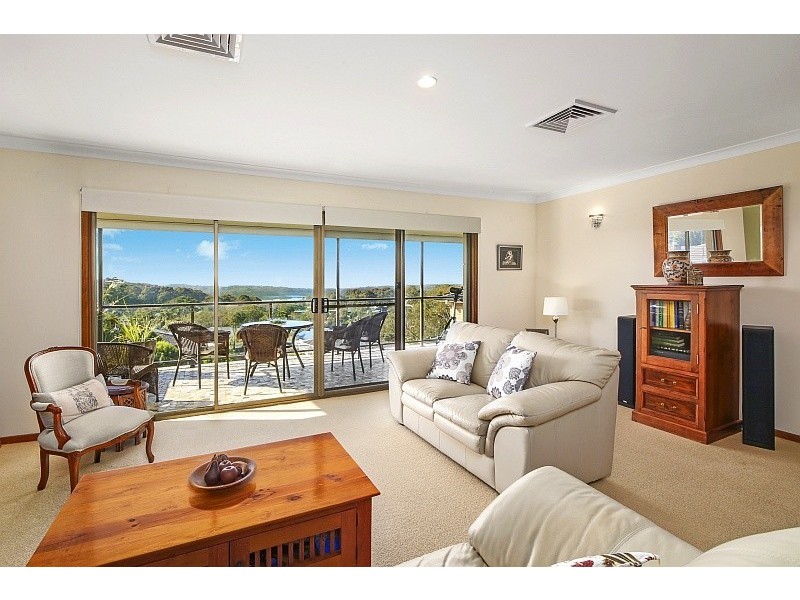 27 Braemar Drive, Wamberal NSW 2260