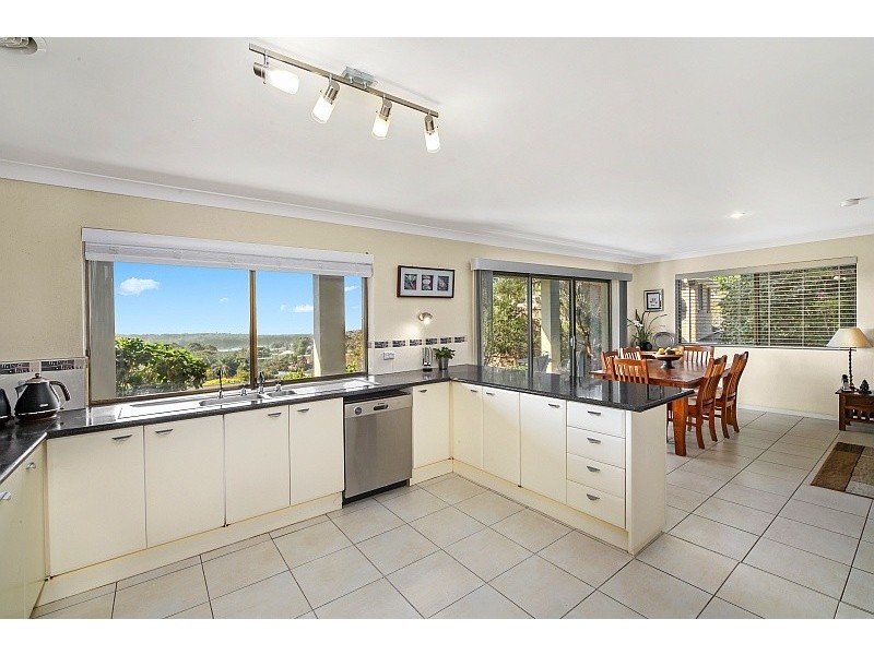 27 Braemar Drive, Wamberal NSW 2260