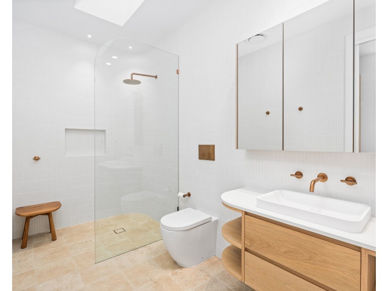 11 Manly Parade, The Entrance North NSW 2261