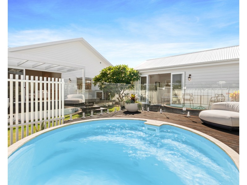 11 Manly Parade, The Entrance North NSW 2261