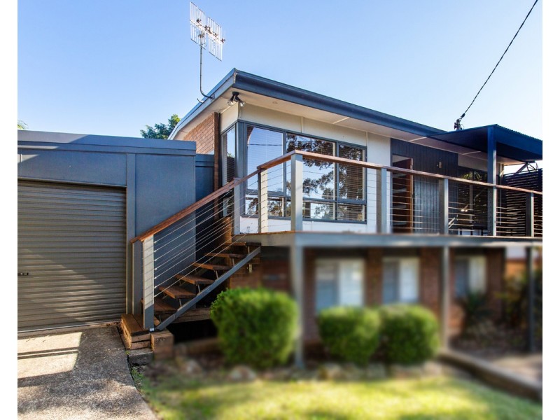 11 Old Tumbi Road, Wamberal NSW 2260