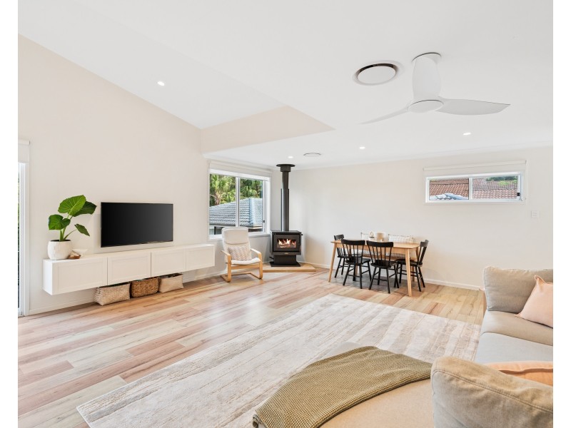 25 River Street, Springfield NSW 2250