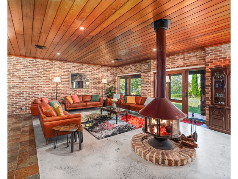 25 Kelynack Road, Mangrove Mountain NSW 2250