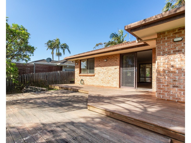 6 Lewis Crescent, Forresters Beach NSW 2260