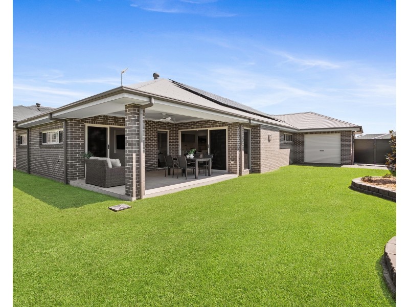 77 Soreina Drive, Wyee NSW 2259