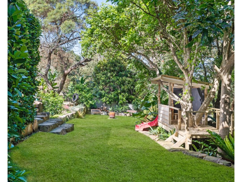 54 Forresters Beach Road, Forresters Beach NSW 2260