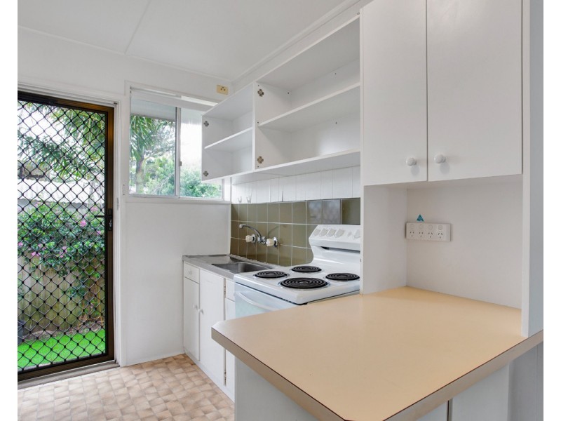 2/93 Hutton Road, The Entrance North NSW 2261