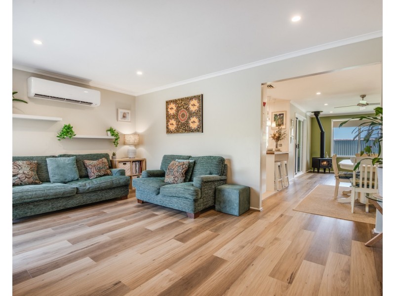 6 Stephen Close, Green Point NSW 2251