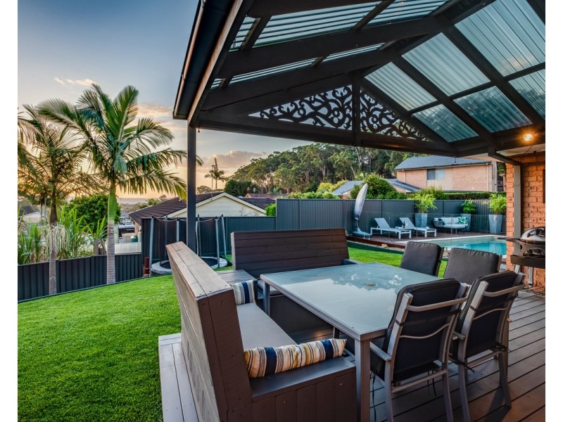 6 Stephen Close, Green Point NSW 2251