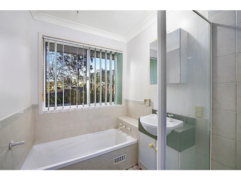 9 Sunbeam Place, Erina NSW 2250