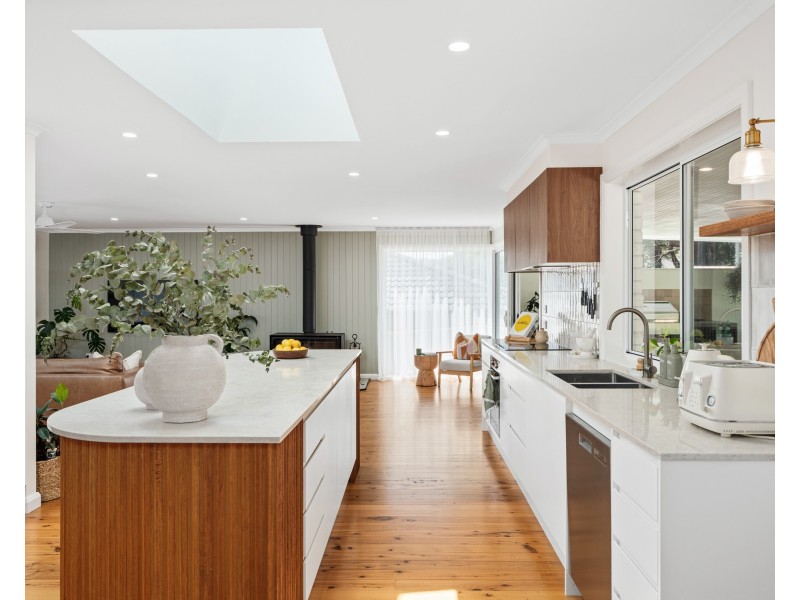 49 Beaumont Avenue, Wyoming NSW 2250