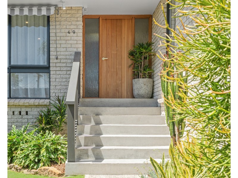 49 Beaumont Avenue, Wyoming NSW 2250