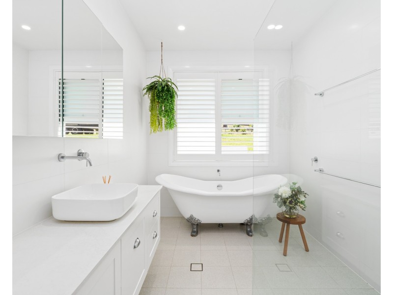 45 Brush Road, Wamberal NSW 2260