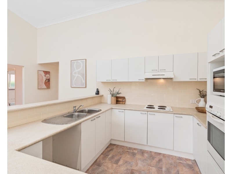 23/8 McLennan Street, Narara NSW 2250